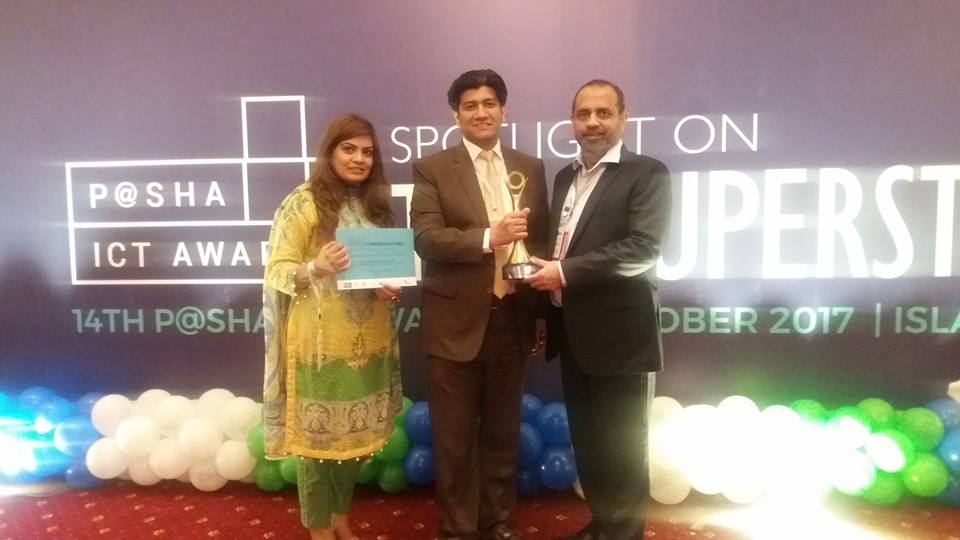 22815116_10212940045209343_4268842882362333924_n